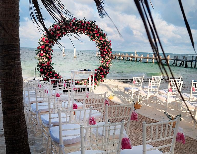 ¿Tienes un evento especial? Cancún ¿Tienes un evento especial? Hotel Maya Caribe Faranda Cancún Cancún